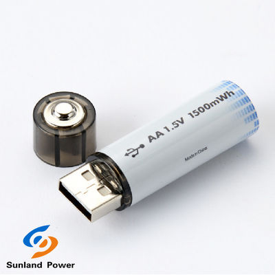 Batteria al litio AA ricaricabile da 1,5 V con connettore USB tipo C