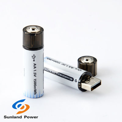 Batteria al litio AA ricaricabile da 1,5 V con connettore USB tipo C