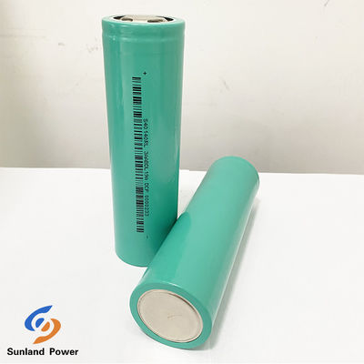 3.0V 15Ah batteria cilindrica agli ioni di sodio 40140 batteria con tasso di 3C per il sistema di energia solare