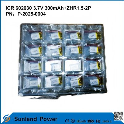 602030 3.7V 300mAh + ZHR1.5-2P Batteria dal design ultra-sottile Compatibilità flessibile per vari dispositivi intelligenti piccoli Bluetooth Auricolari Dispositivi indossabili E attrezzature mediche portatili